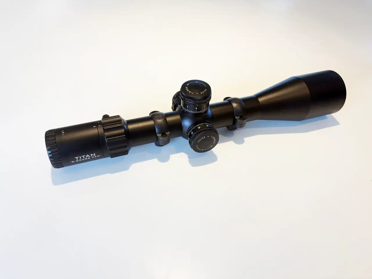 Billede 2 - ELEMENT OPTIK TITAN 5-25×56 FFP med oplyst sigte
