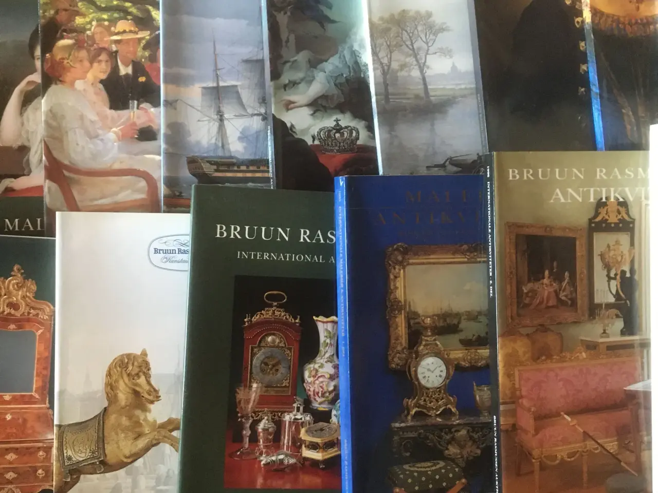 Billede 4 - Kunstkataloger, antikviteter, malerier. Giv bud.