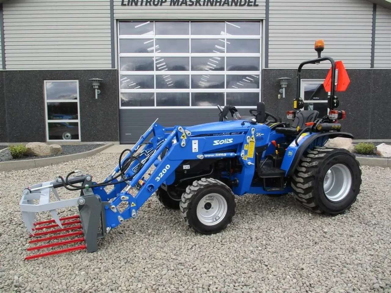 Billede 5 - Solis Ny kompakt traktor til små penge