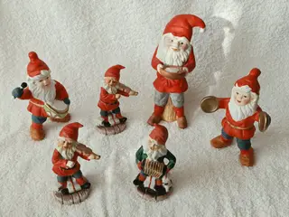 6 nisser i porcelæn – nisseorkester