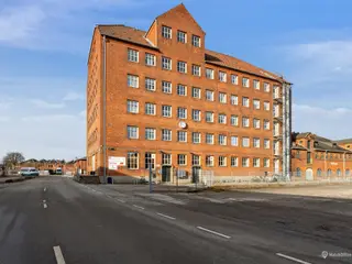 Otto Busses Vej 7, 2. sal med mange muligheder