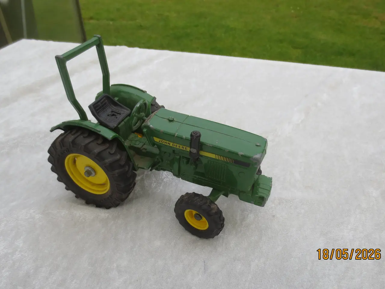 Billede 2 - 1 stk Modeltraktor John Deere