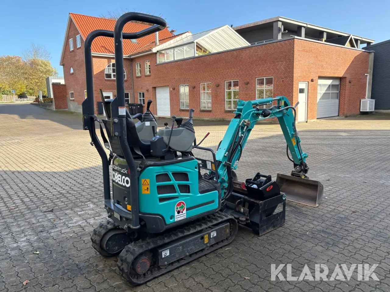 Billede 3 - Minigraver m/redskabspakke Kobelco SK10SR-2E