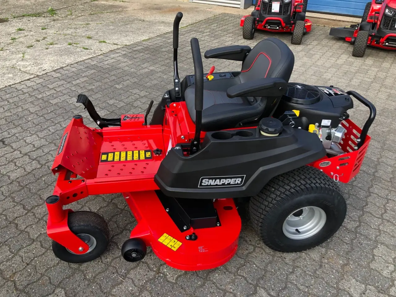 Billede 2 - Snapper ZTX 275, bagudkast og 2 Cyl B&S *TILBUD*
