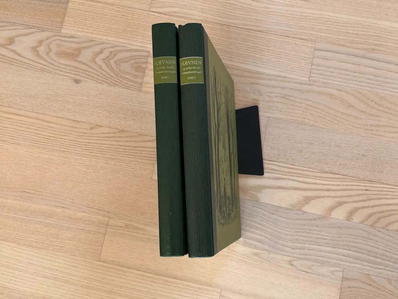 Billede 1 - Hævnen og andre mesterfortællinger - bind 1 og 2