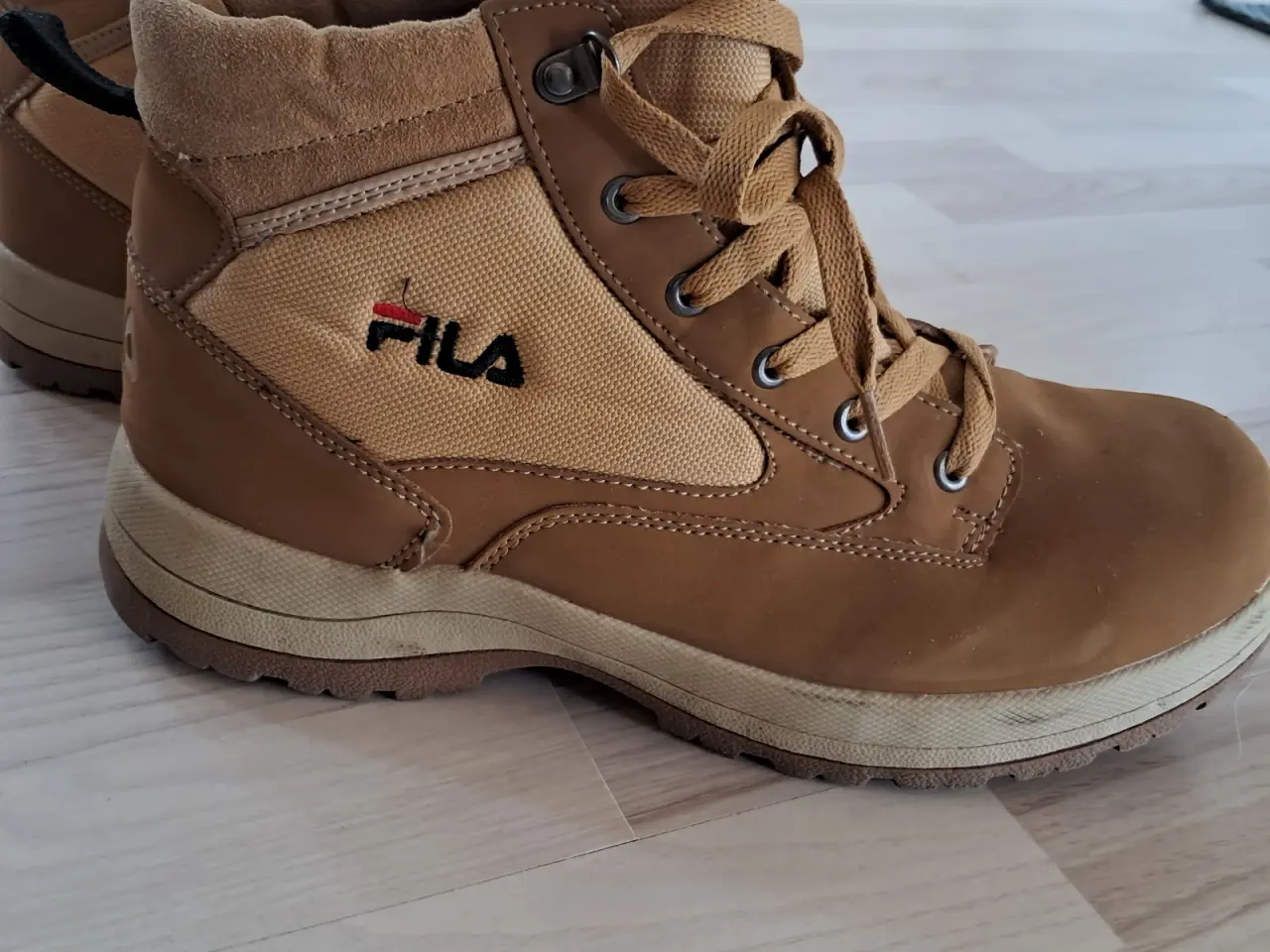 Billede 1 - Fila Støvler