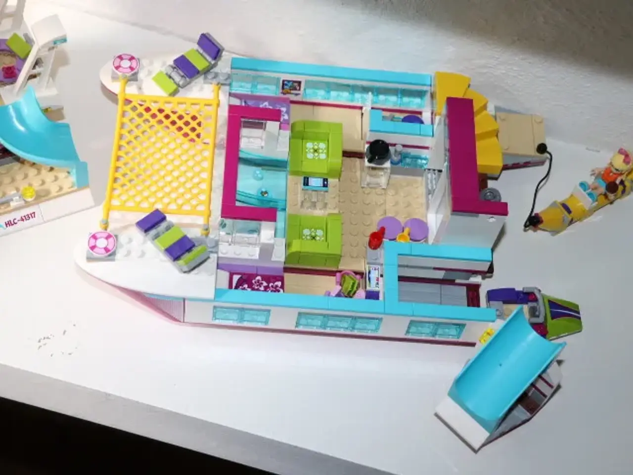 Billede 9 - LEGO Friends 41317. Solskinskatamaran