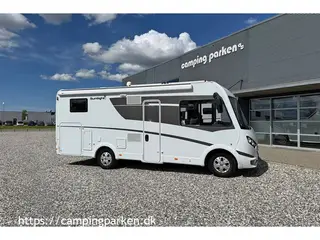 2020 - SunLight I 67S Super fin Sunlight under 7 meter med enkeltsenge og 4 selepladser