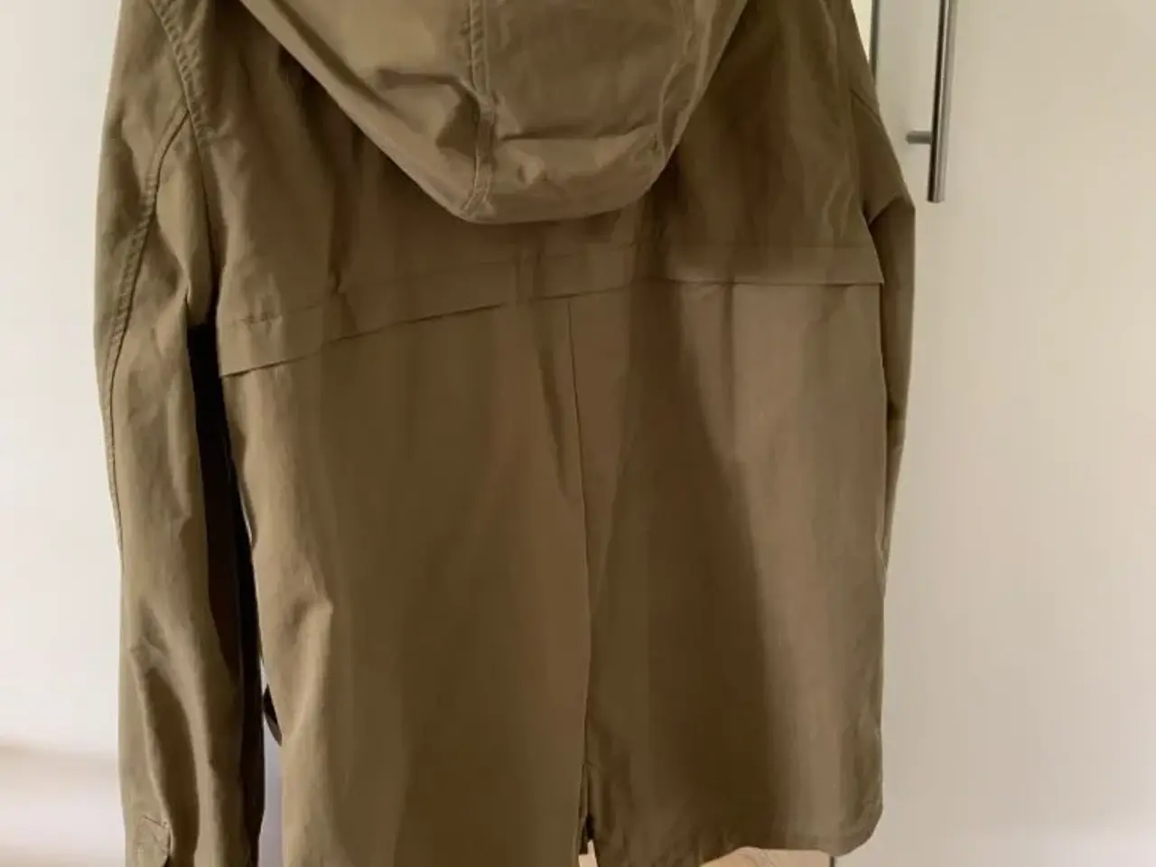 Billede 2 - Tommy Jeans sommer jakke