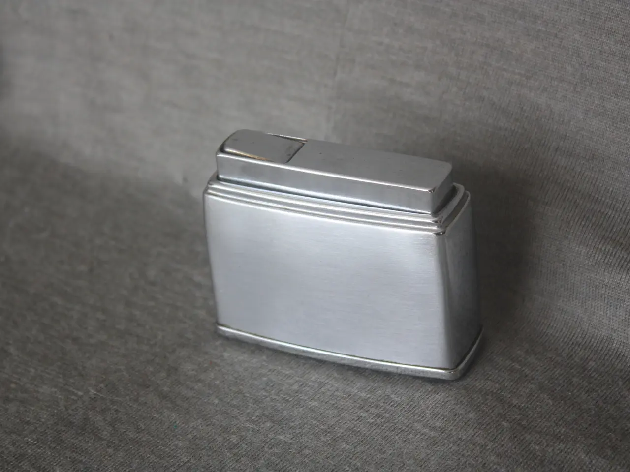 Billede 1 - Fisher bordligther / lighter 8,5 cm x 6,5 cm x 3,4