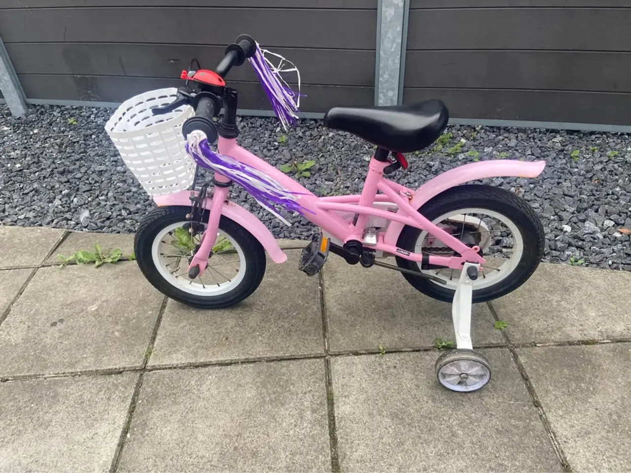 Billede 3 - Mustang (3-5år) . 12" hjul, 21cm. stel