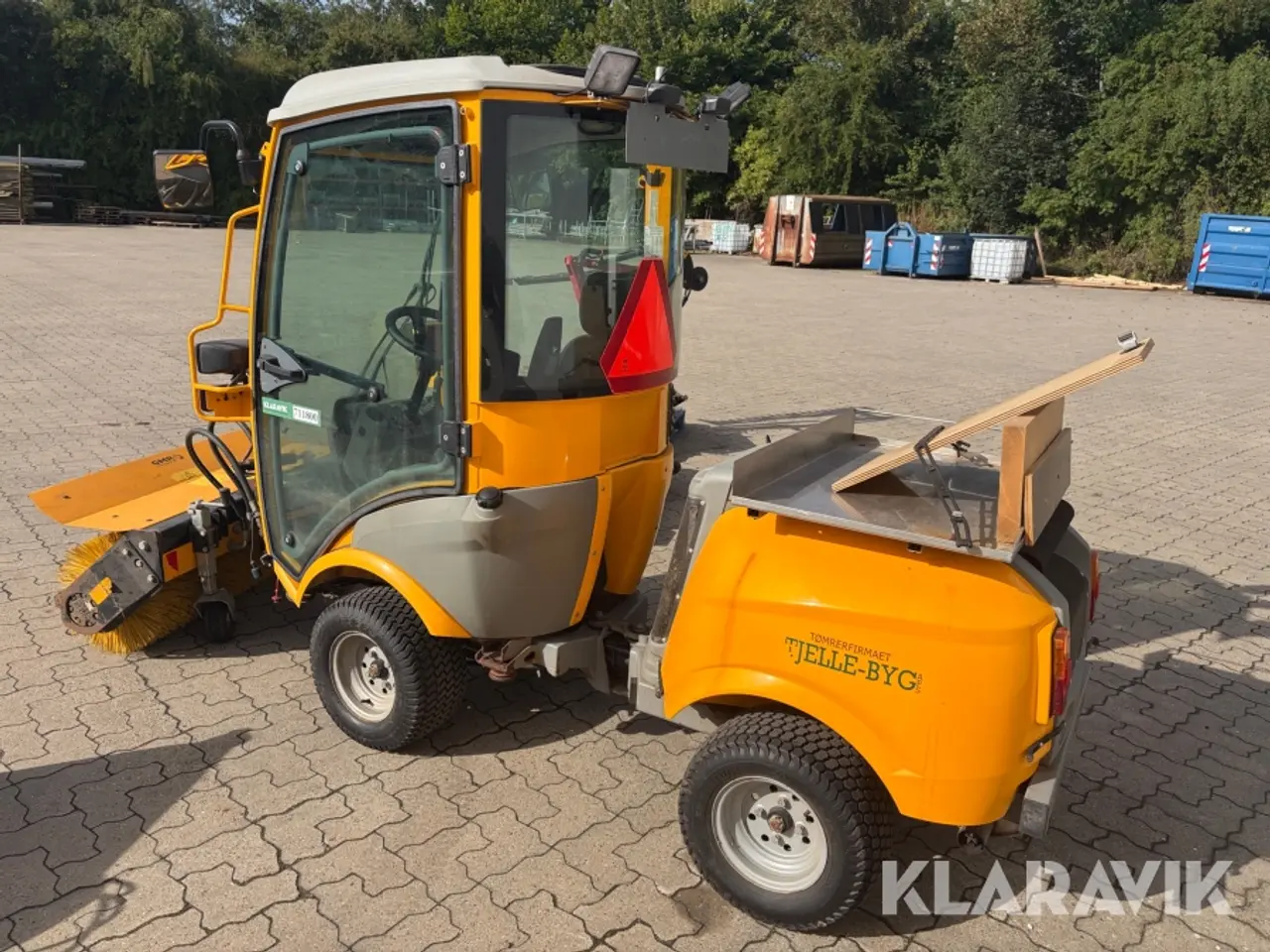 Billede 4 - Redskabsbærer Stiga Titan 740 DCR 4WD med tilbehør
