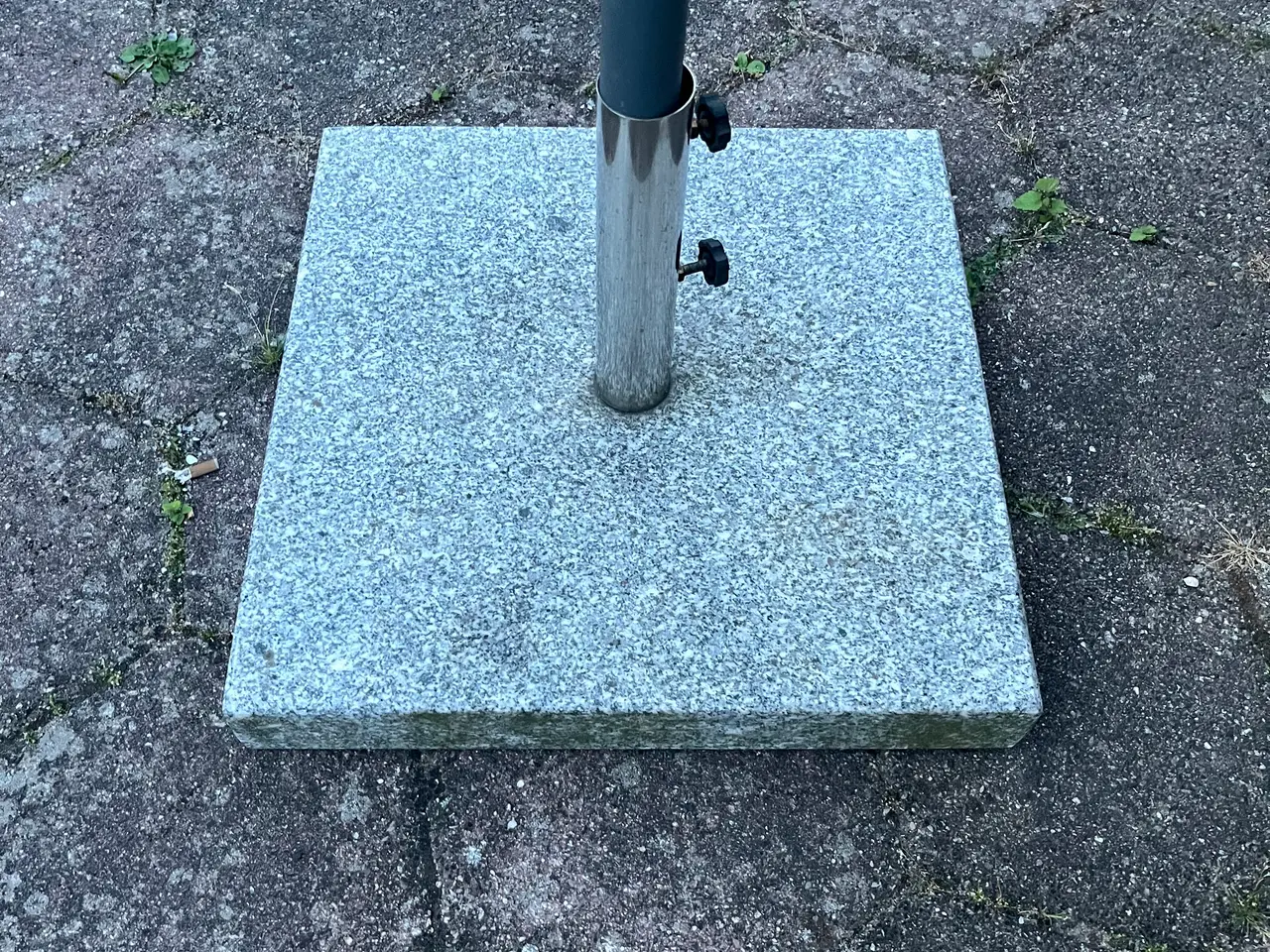 Billede 1 - Parasol med fod