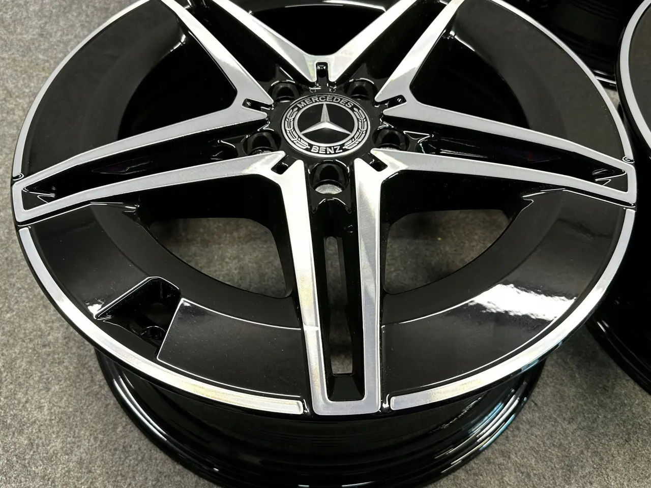 Billede 3 - MERCEDES EQA EQB KLASSE 18 AMG S243 W243 7,5J x18"