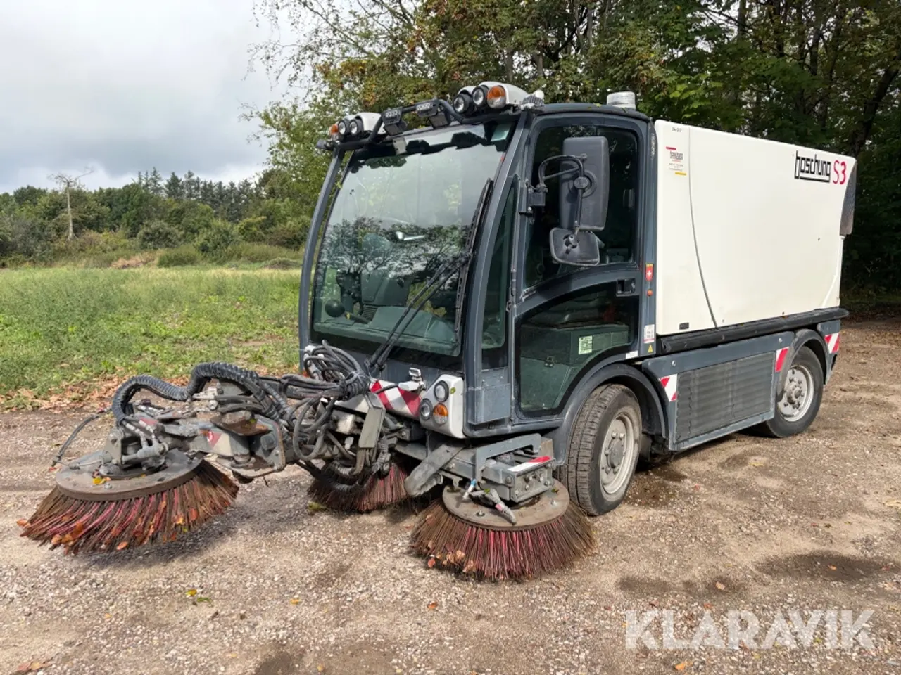 Billede 1 - Fejemaskine Boschung S3 - med ekstra hydraulisk fejearm