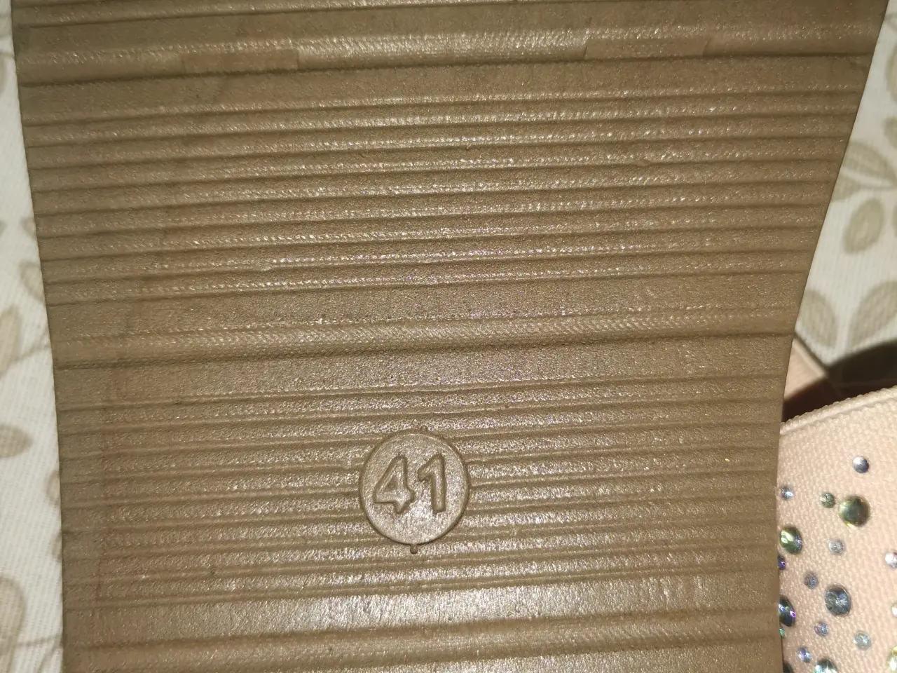 Billede 4 - Sandaler 10 kr