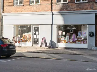 Stort butikslokale på Smallegade i hjertet af Frederiksberg
