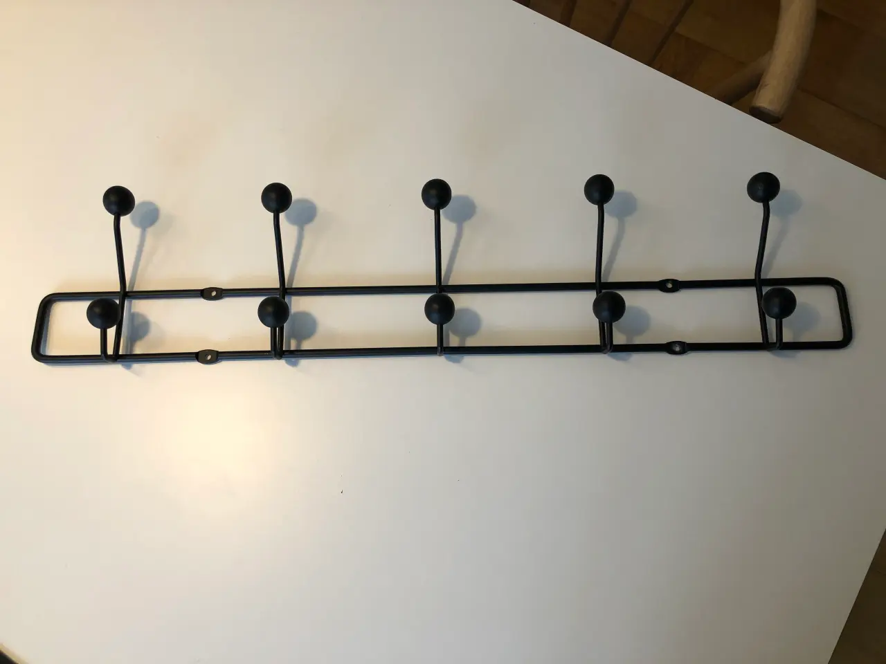 Billede 1 - Knagerække i sort