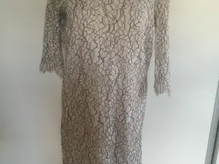 Kjole fra Vero Moda.. Ikke brugt