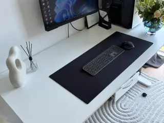 IKEA Skrivebord i flot stand