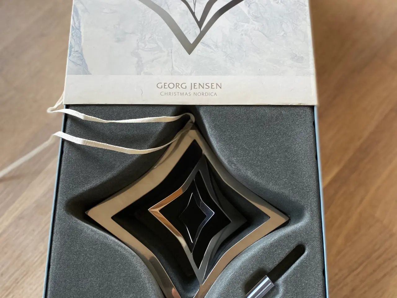 Billede 5 - Kasse med julepynt bl.a Georg Jensen