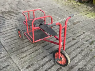En rigtig fin trehjulecykel