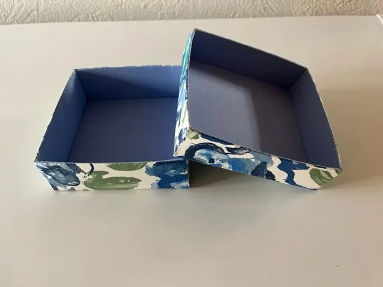 Billede 3 - Æske syet i patchwork