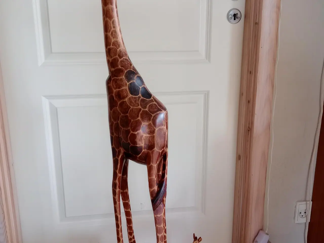 Billede 11 - 14 udskåret træ giraffer