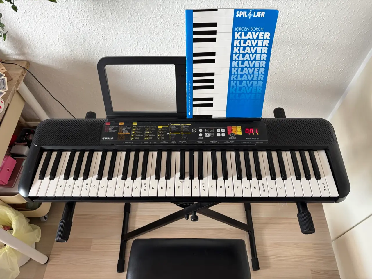 Billede 1 - Keyboard inkl. skammel og stativ