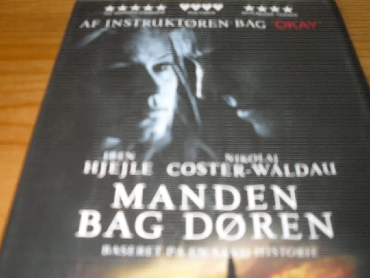 Billede 1 - MANDEN BAG DØREN.