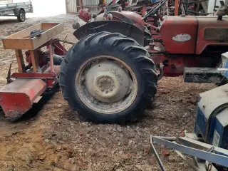 B414