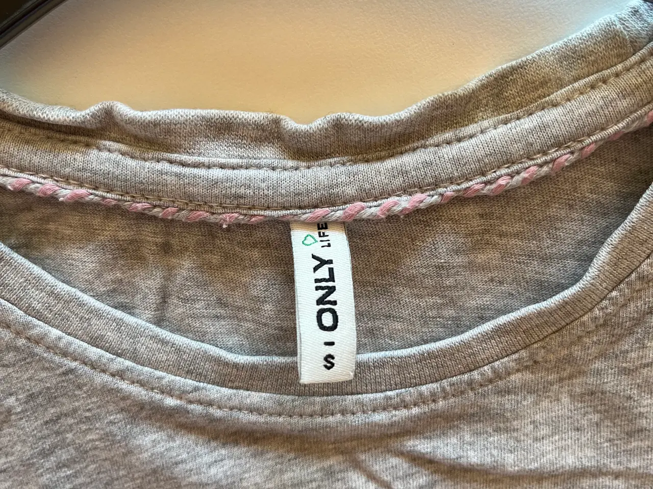 Billede 6 - Forskellige t-shirts i str. s