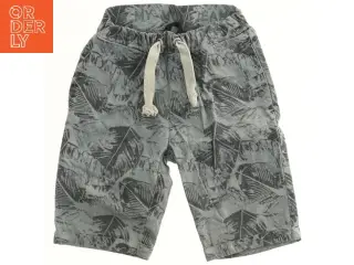 Børne shorts med mønster fra Molo (str. 116)