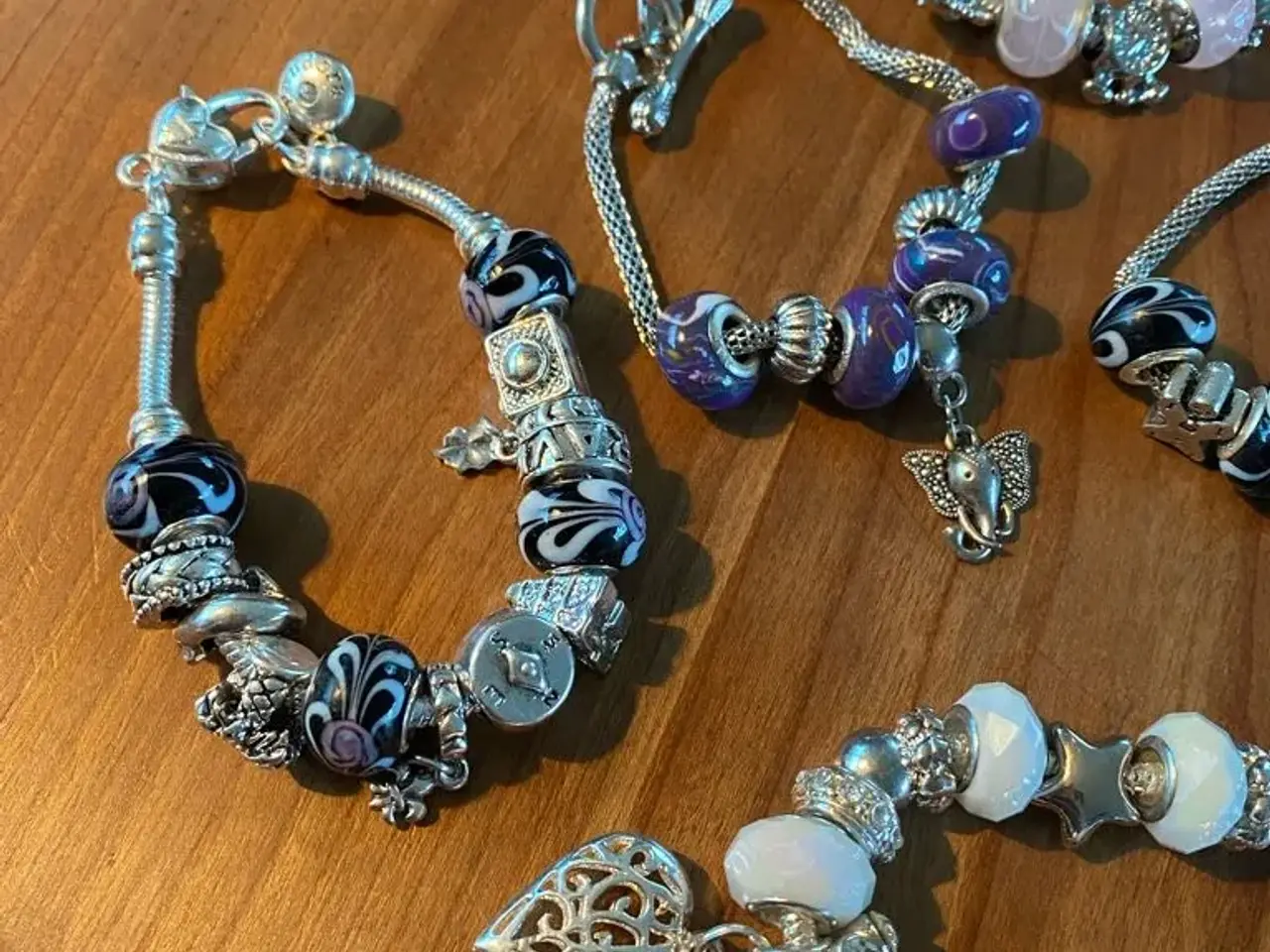 Billede 1 - Flotte armbånd