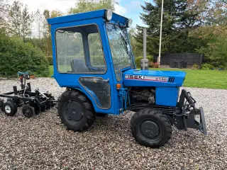 Iseki 2140 minitraktor med tallerkenharve