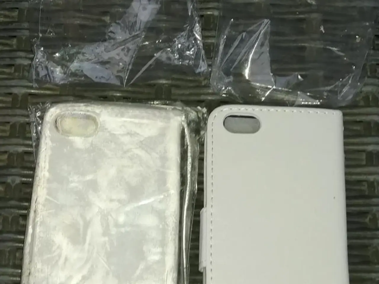 Billede 3 - 2 NYE IPHONE 5/5S/SE COVERS TIL KORT I SKIND