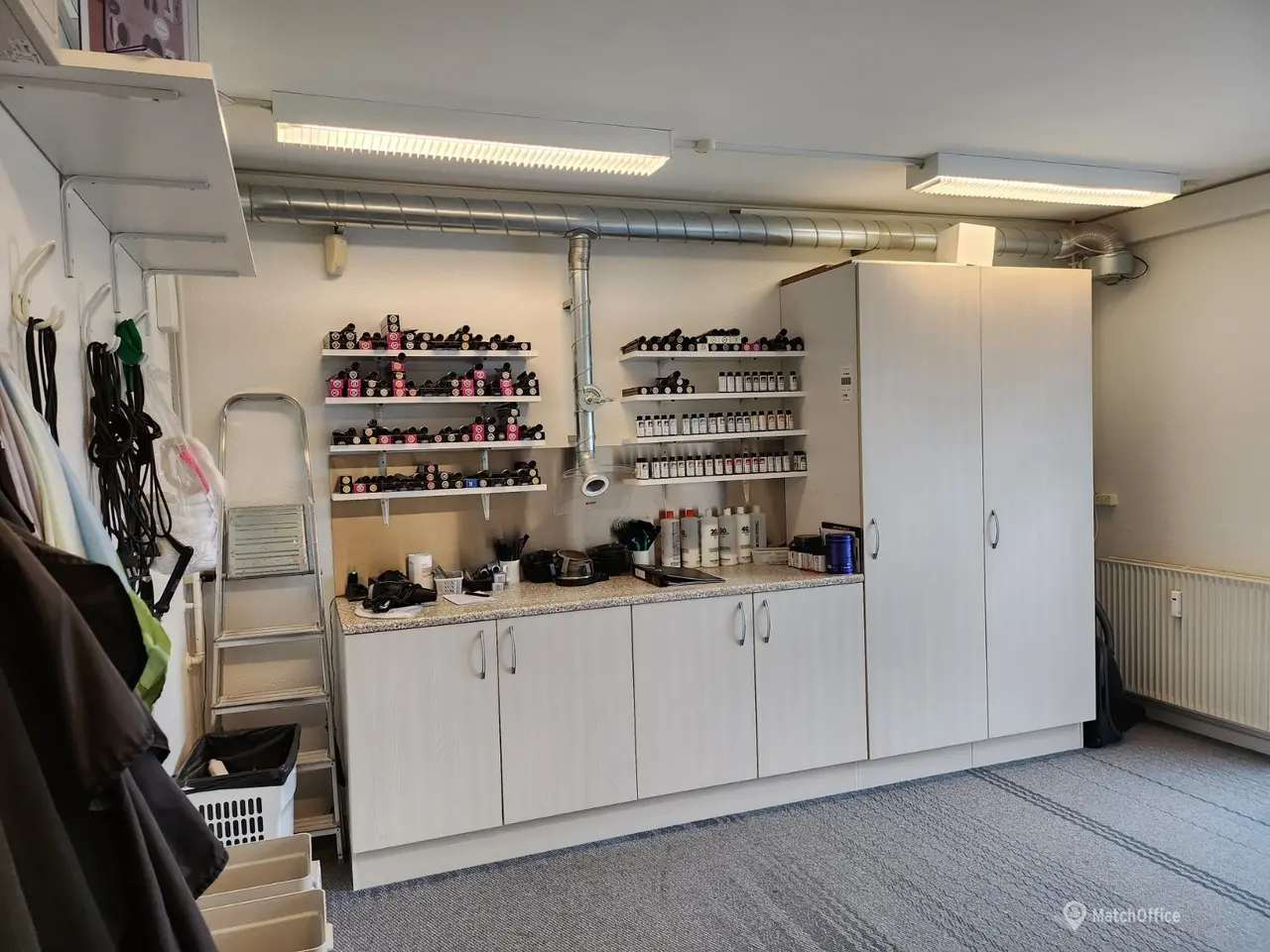 Billede 19 - Frisør Saloon inkl. inventar udlejes. moderne og klar til overtagelse.