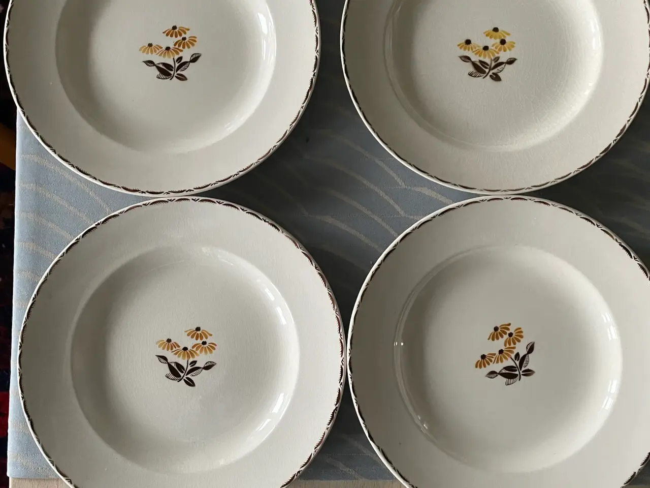 Billede 5 - Aluminia Birthe skål og tallerkner