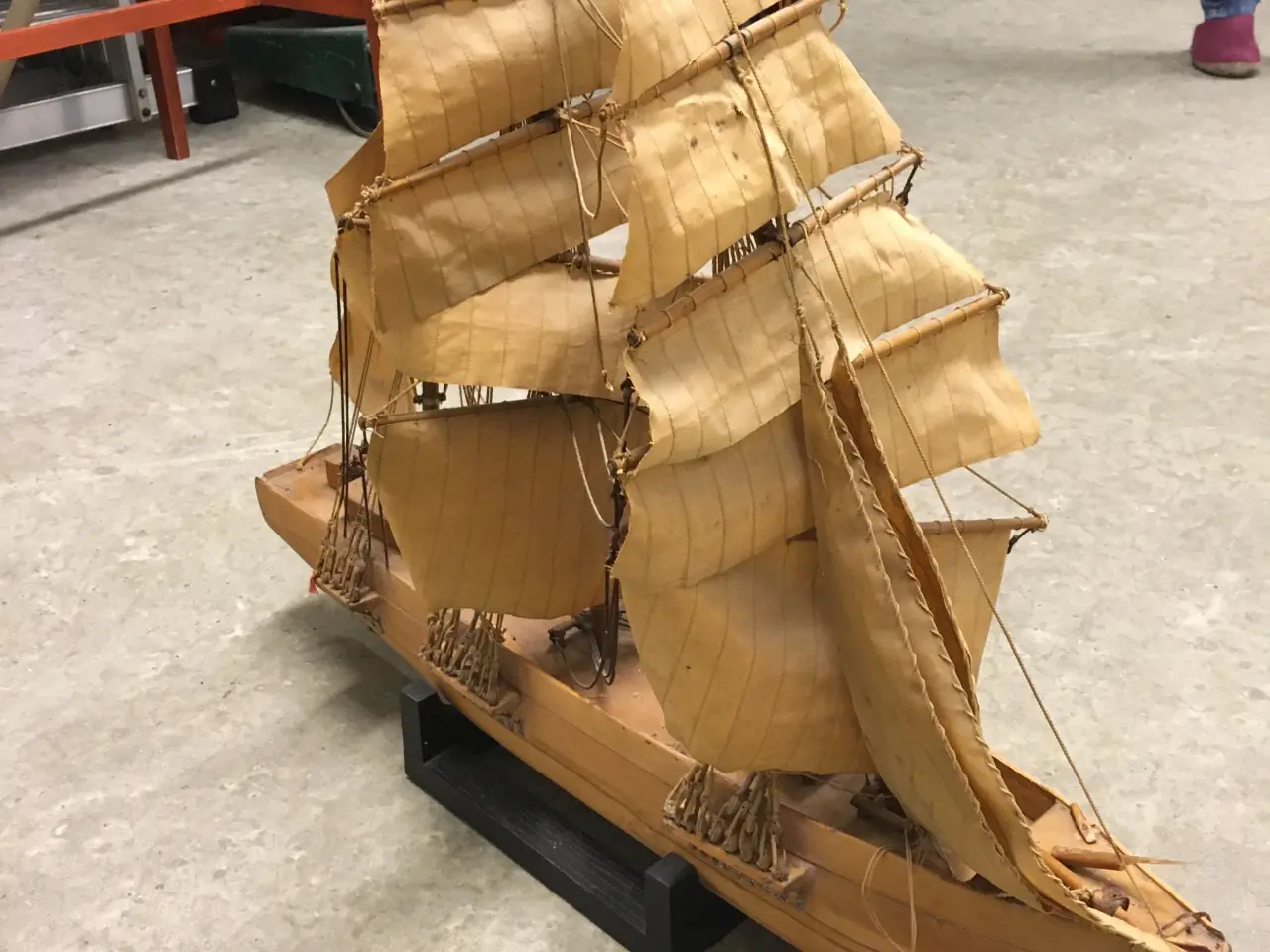 Billede 2 - Stort træskib 75 cm