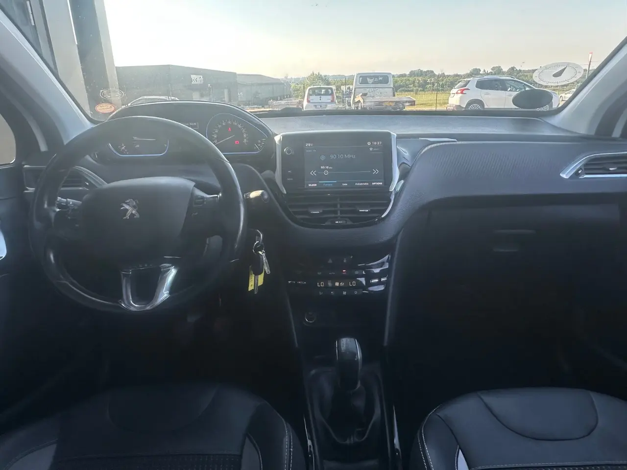 Billede 11 - Peugeot 2008 1,2 e-THP 110 Allure Sky
