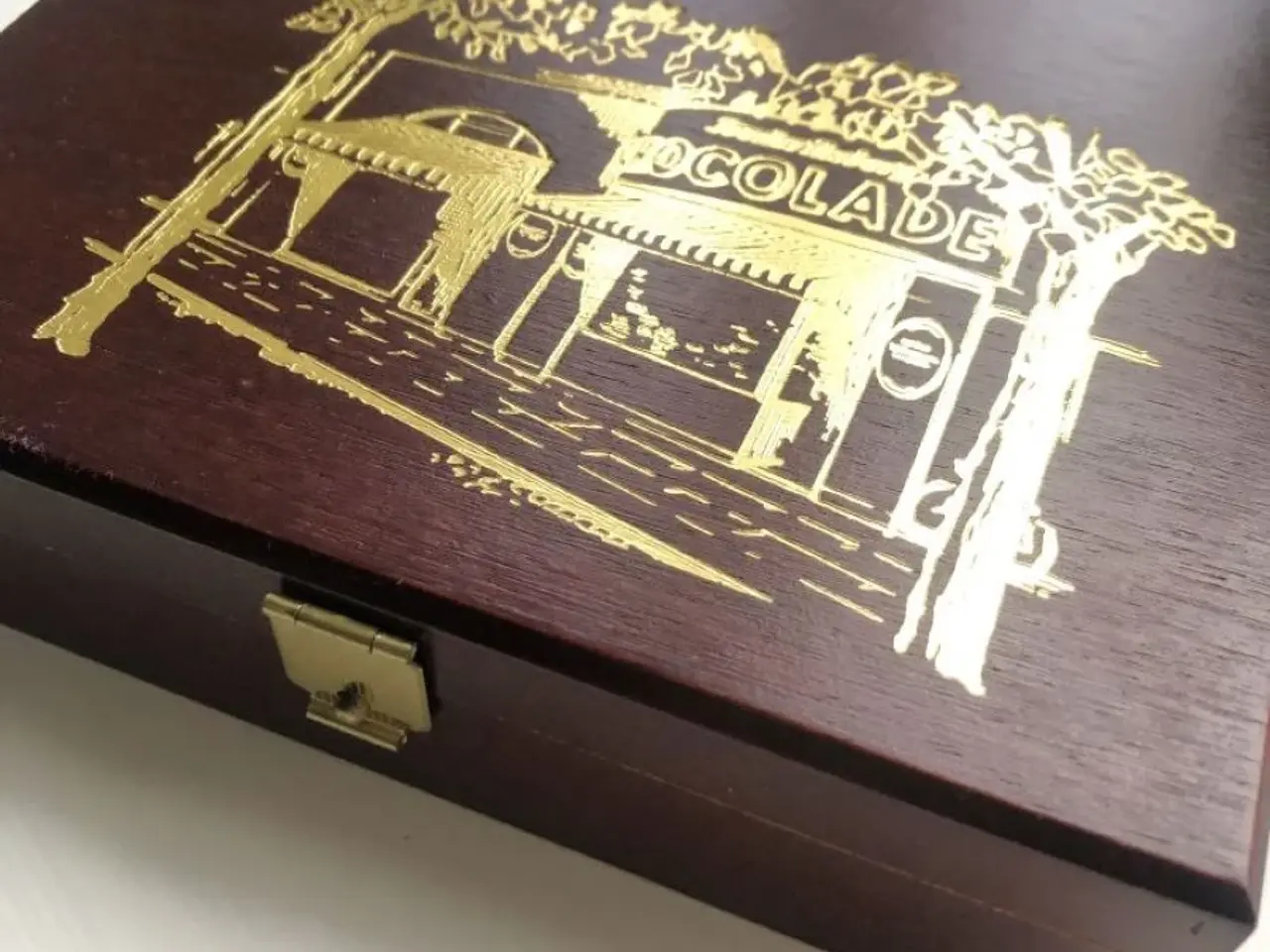 Billede 4 - CHOKOLADE-ÆSKE fra Frederiksberg