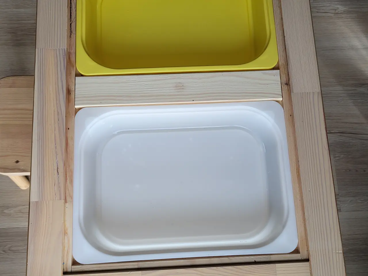 Billede 4 - Ikea FLISAT børnebord