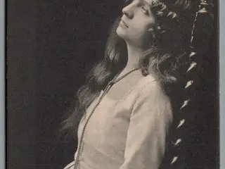 Anna Larsen i "Hamlet"- Skuespiller - Postkort - Brugt