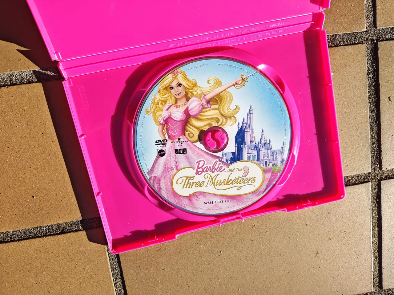 Billede 2 - Barbie Tre Musketerer DVD