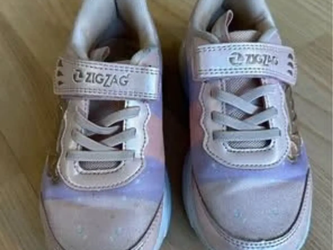 Billede 1 - Sneakers med lys str 30