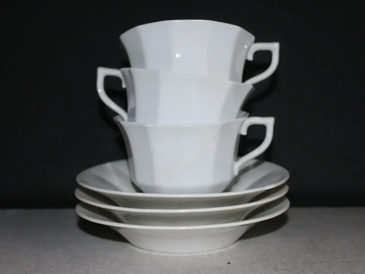 Billede 1 - Royal Copenhagen, "Det kantede stel"