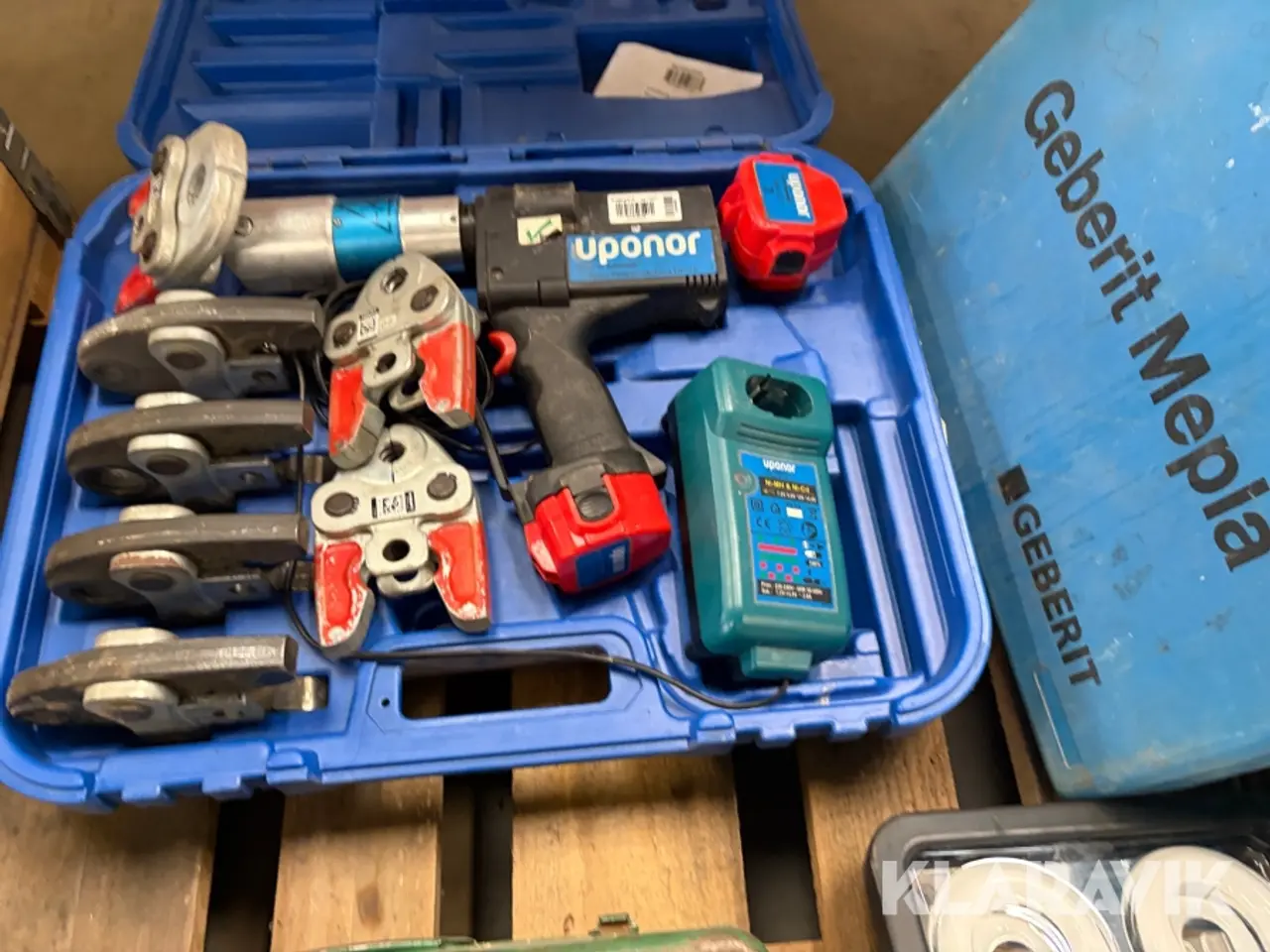 Billede 12 - Håndværktøj Jouoda/Bosch og arbejdslamper, 6 Styk / 1 Palle
