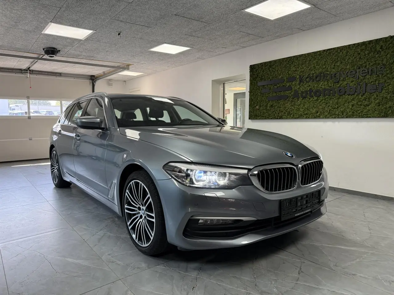 Billede 1 - BMW 530i Touring 2,0 Steptronic 252HK Stc 8g Aut.
