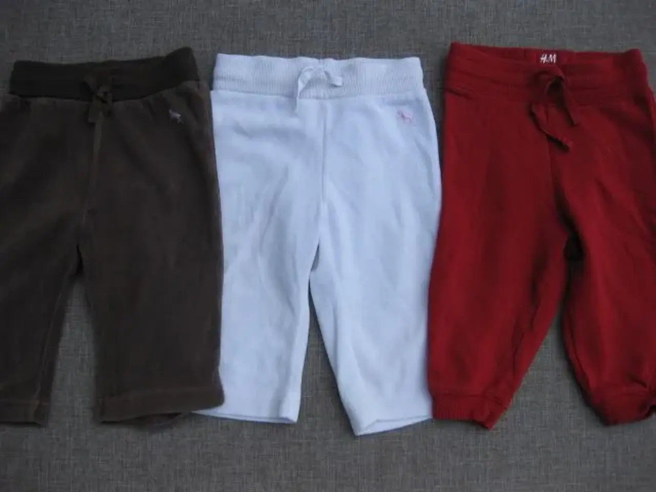 Billede 1 - Str. 68, 2 par hygge/joggingbukser