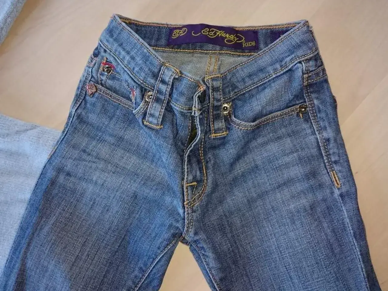 Billede 3 - Ed Hardy by Christian Audigier jeans str. 3/4år